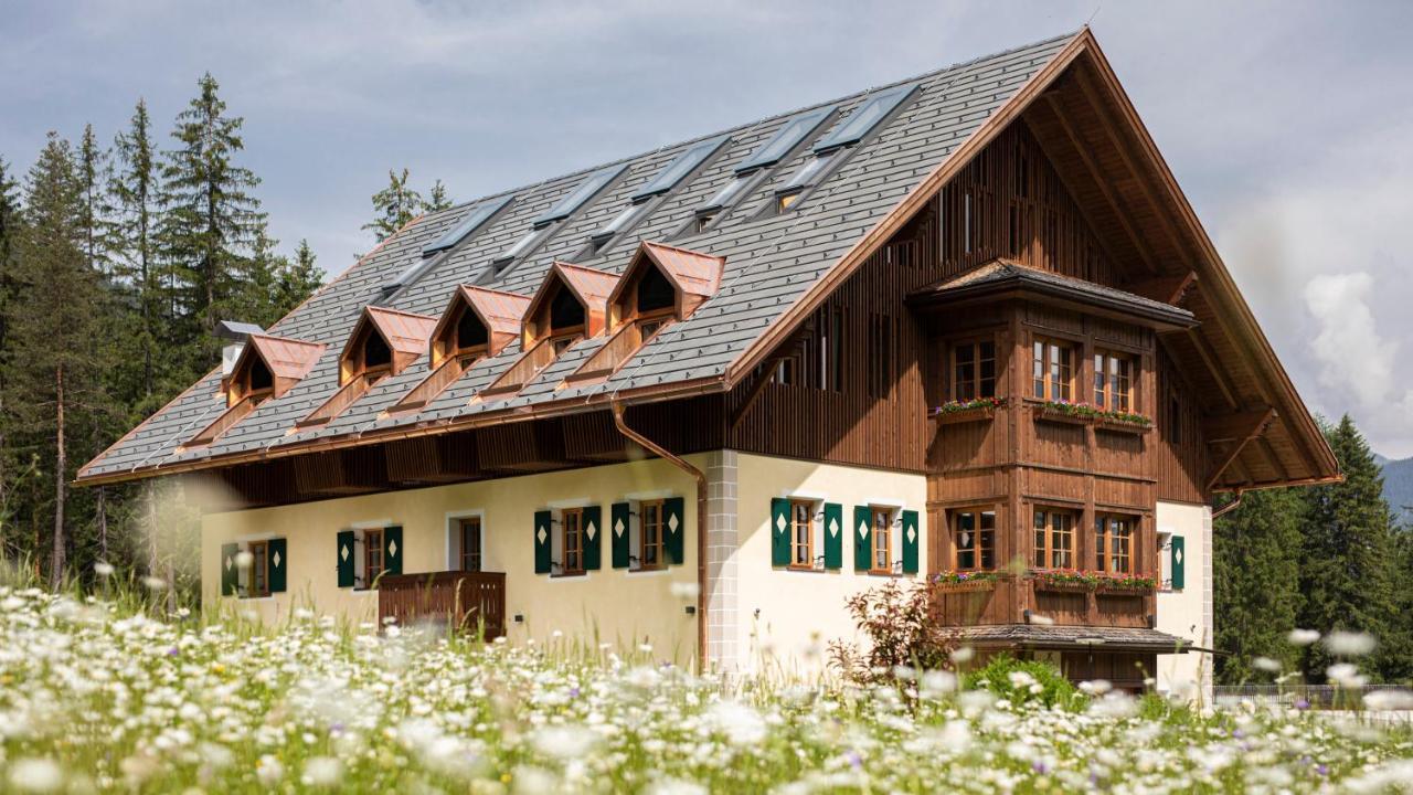 Natura Boutique Chalet Wellness Spa Hotel Dobbiaco Exterior photo