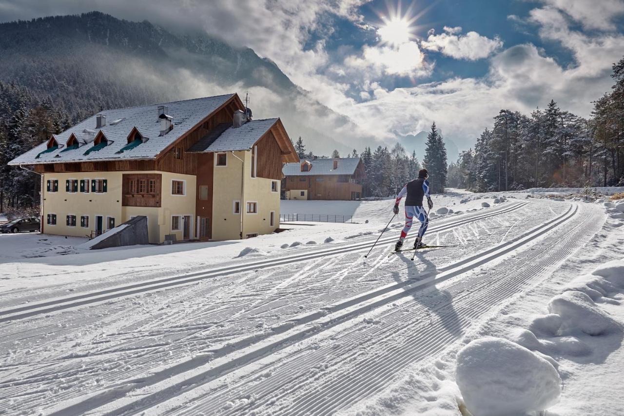 Natura Boutique Chalet Wellness Spa Hotel Dobbiaco Exterior photo